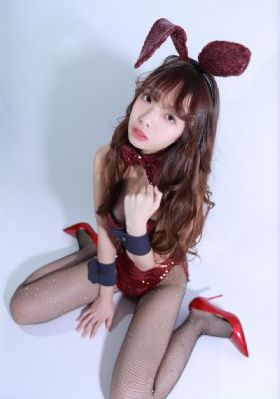 女大学生的沙龙室观看_剧情片在线观看完整版